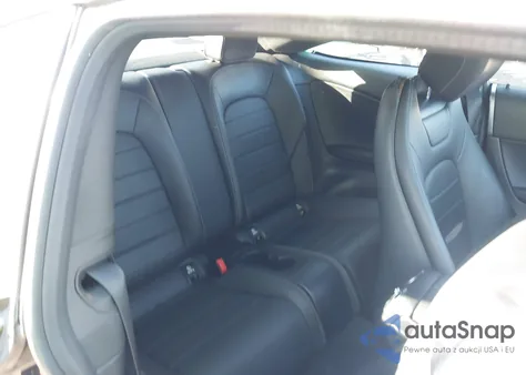 2018 Mercedes-Benz C 300 z USA, uszkodzony, nr VIN WDDWJ4JB0JF750372